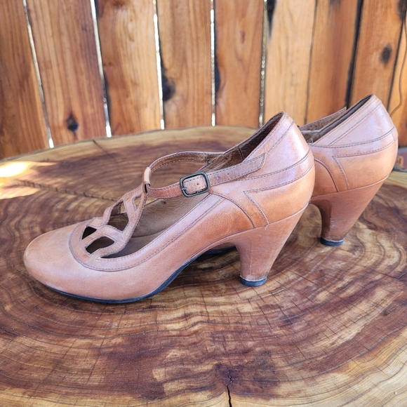 Mary Jane Indigo Heels by Clark's, sz 7.5 - Picture 4 of 8